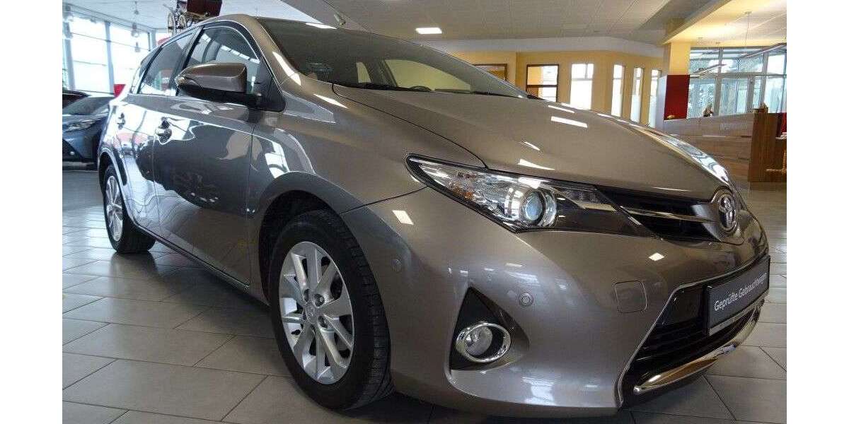 Toyota Auris 126.500 km 9.490 &euro; Türkheim 86842
