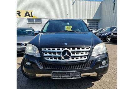 Mercedes ML 450 CDI 4 MATIC 4X4 LEDER 21 ZOLL ALU NAVI KLIM