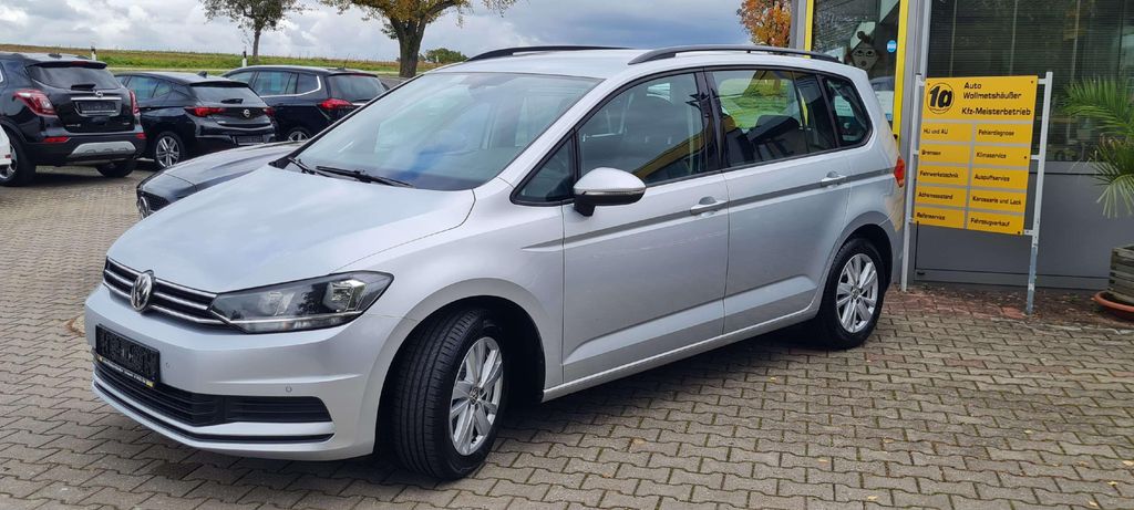 VW Touran 69.120 km 23.200 € Gerabronn-Dünsbach 74582