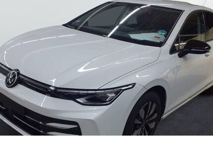 VW Golf 7.470 km 28.740 &euro; Bad Homburg 61348