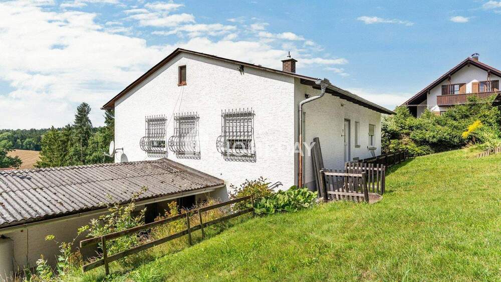 Einfamilienhaus Bernhardswald - 6 Zimmer, 150 m&sup2;, 445.000&euro; | Angebot:25695187