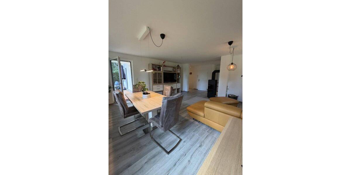 Etagenwohnung klausdorf Klausdorf - 4 Zimmer, 110 m&sup2;, 1.695&euro; | Angebot:26848317