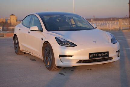 Tesla Model 3 121.564 km 20.900 &euro; München 80939