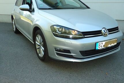 VW Golf 143.222 km 10.985 &euro; Senftenberg 01968
