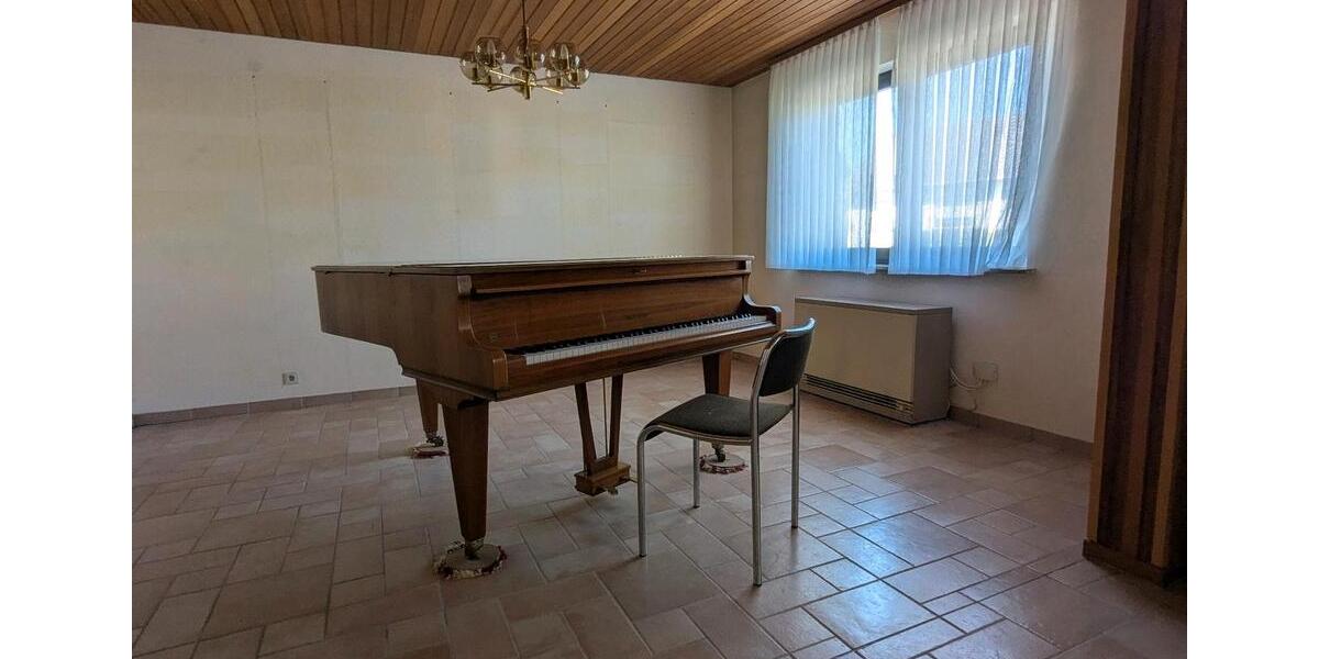 Einfamilienhaus Blieskastel - 5 Zimmer, 156 m&sup2;, 182.000&euro; | Angebot:27014469