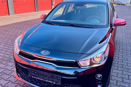 Kia Rio 80.339 km 10.300 &euro; Oberhausen 46145