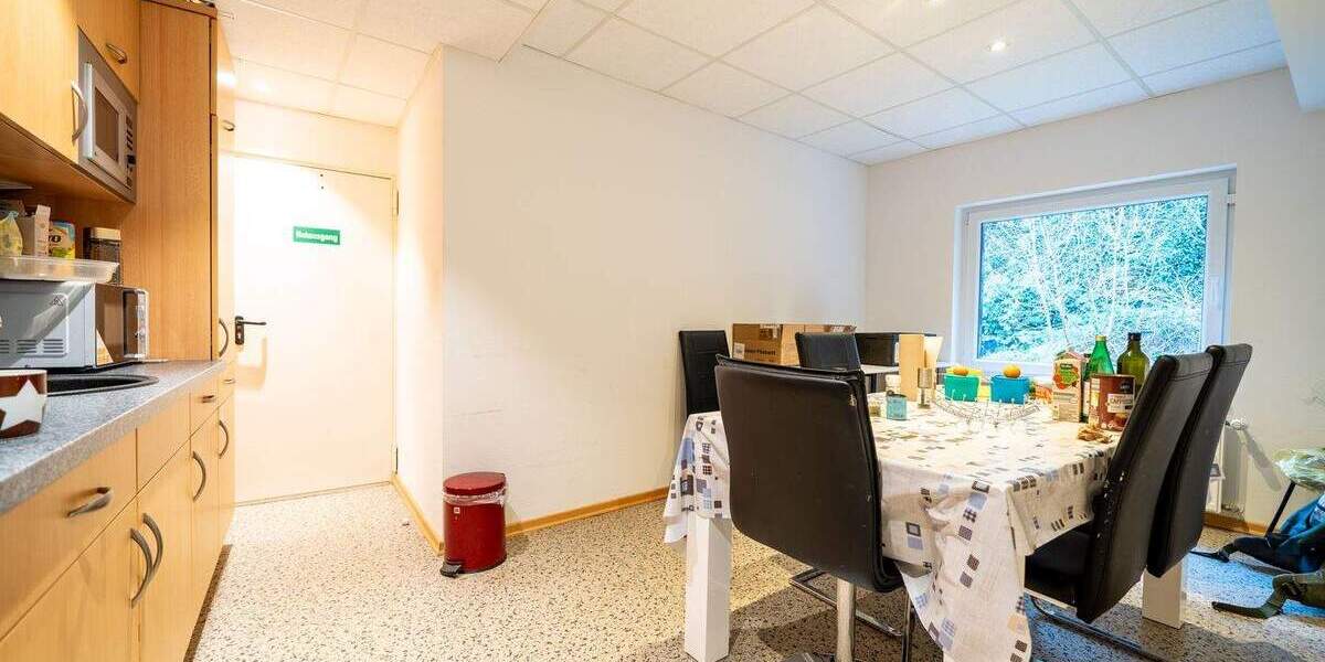 Mehrfamilienhaus, Wohnhaus Bad Salzdetfurth Detfurth - 7 Zimmer, 290 m&sup2;, 249.000&euro; | Angebot:25424506