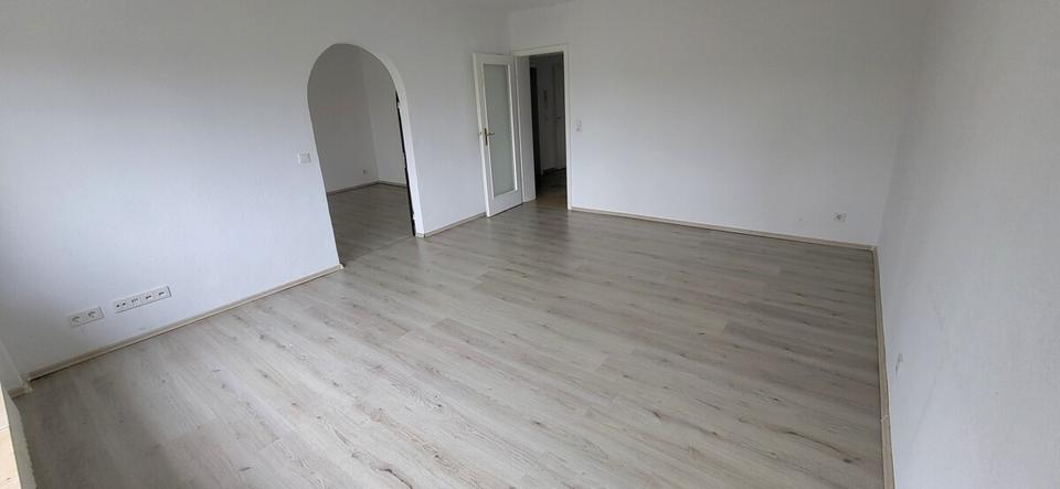 Etagenwohnung Essen Stadtbezirk II - 3 Zimmer, 76 m&sup2;, 650&euro; | Angebot:26381515