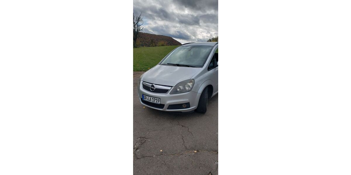 Opel Zafira 166.000 km 3.999 &euro; Geislingen 73312
