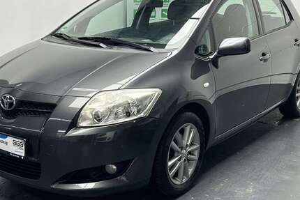 Toyota Auris 149.890 km 5.490 &euro; Königswinter 53639