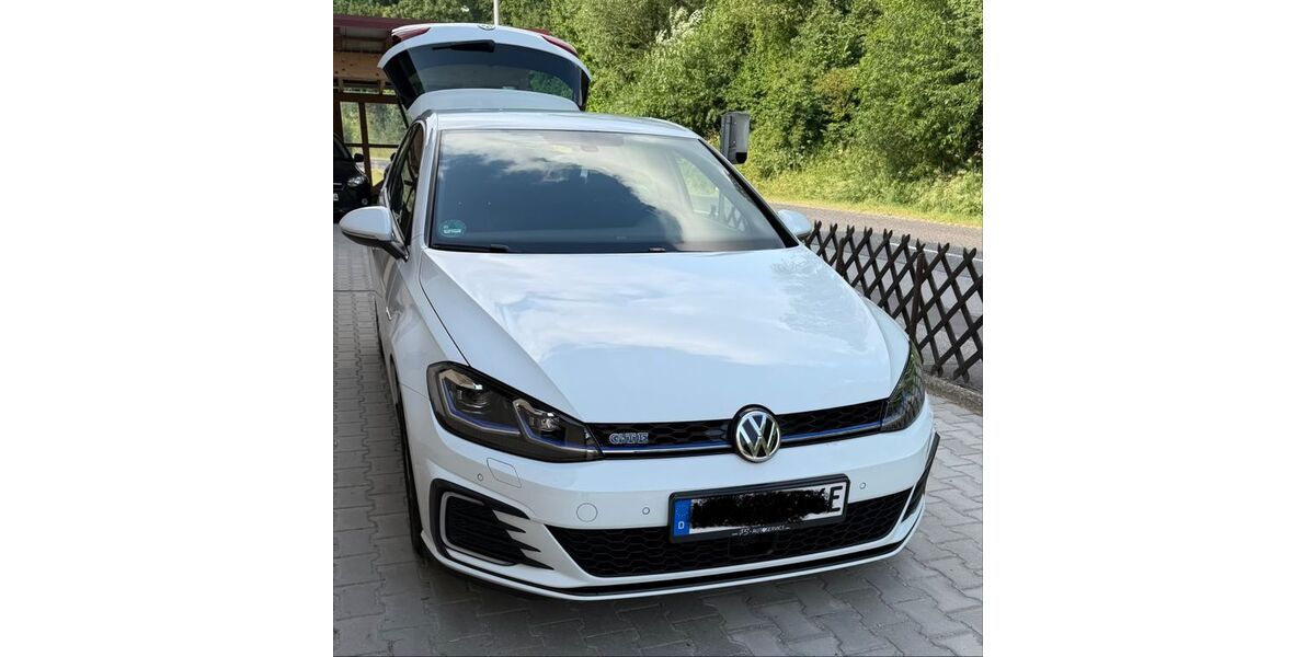 VW Golf 84.000 km 19.500 &euro; Velburg 92355