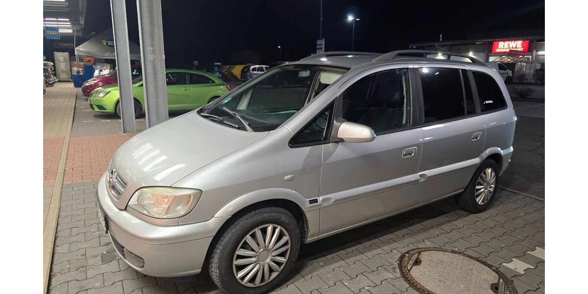 Opel Zafira 169.000 km 2.200 &euro; Randersacker 97236
