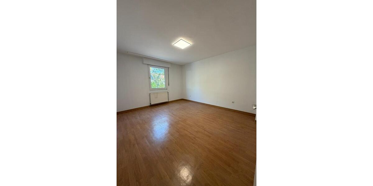 Erdgeschoßwohnung Kaiserslautern Betzenberg - 3 Zimmer, 75 m&sup2;, 180.000&euro; | Angebot:26335853