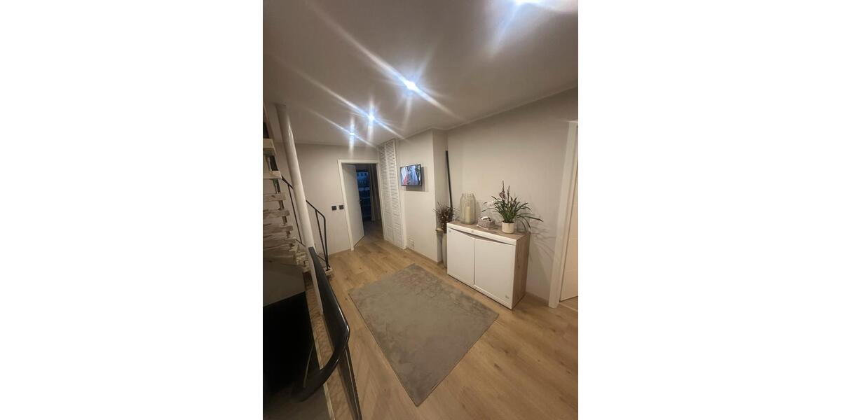 Reihenhaus Neuwied - 5 Zimmer, 180 m&sup2;, 1.500&euro; | Angebot:25992056
