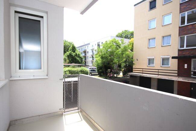 Etagenwohnung München Milbertshofen-Am Hart - 2 Zimmer, 53 m&sup2;, 1.160&euro; | Angebot:26835536