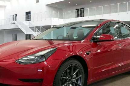 Tesla Model 3 34.950 km 24.250 &euro; Schöningen 38364