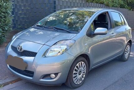 Toyota Yaris 70.000 km 5.499 &euro; Kelkheim ( Taunus ) 65779