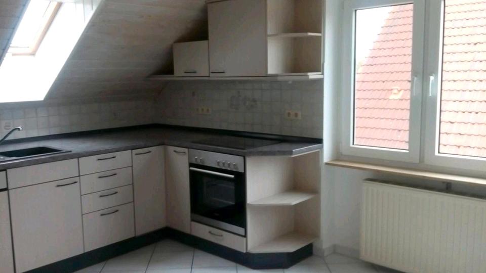 Etagenwohnung Prosselsheim - 4 Zimmer, 120 m&sup2;, 700&euro; | Angebot:26211442
