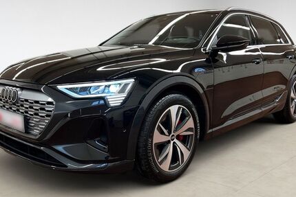 Audi Q8 e-tron 7.347 km 54.979 € Bitterfeld-Wolfen 06749