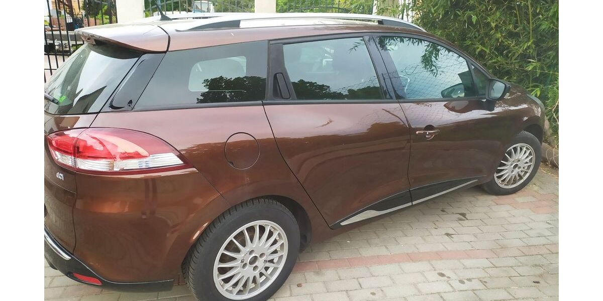 Renault Clio 185.000 km 3.900 &euro; Hoyerswerda 02977