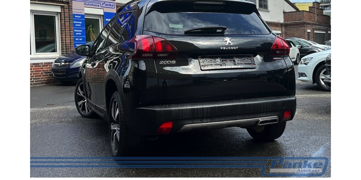 Peugeot 2008 1.2 PT 130 Allure*Pano*Navi*Leder*1-Hand* 79.035 km 12.490 &euro; Berlin 13187