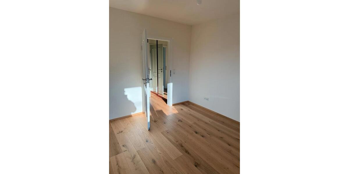 Einfamilienhaus Sommerhausen - 7 Zimmer, 180 m&sup2;, 799.000&euro; | Angebot:26885783