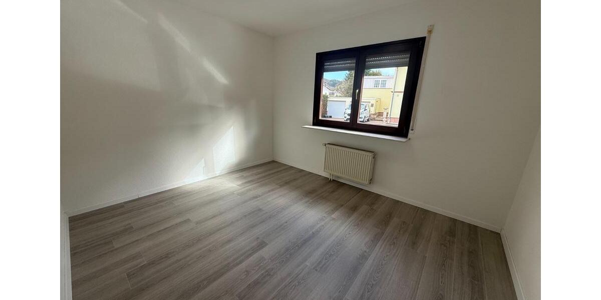 Erdgeschoßwohnung Mörlenbach - 3 Zimmer, 90 m&sup2;, 1.250&euro; | Angebot:25417381