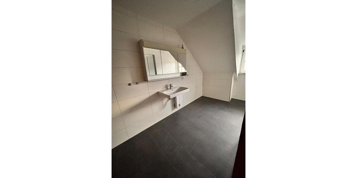 Etagenwohnung Rüthen - 3 Zimmer, 90 m&sup2;, 625&euro; | Angebot:25294118