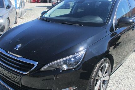 Peugeot 308 141.000 km 4.899 &euro; Nürnberg 90431
