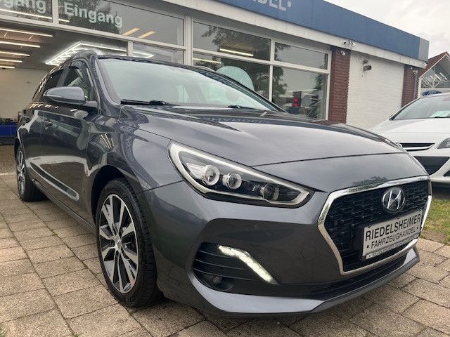 i30