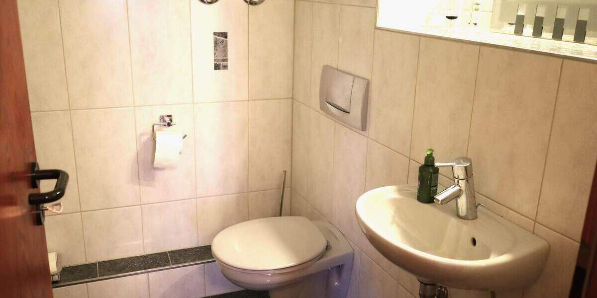 Gewerbeobjekt Balingen - 3 Zimmer, 120 m&sup2;, 240.000&euro; | Angebot:25684937