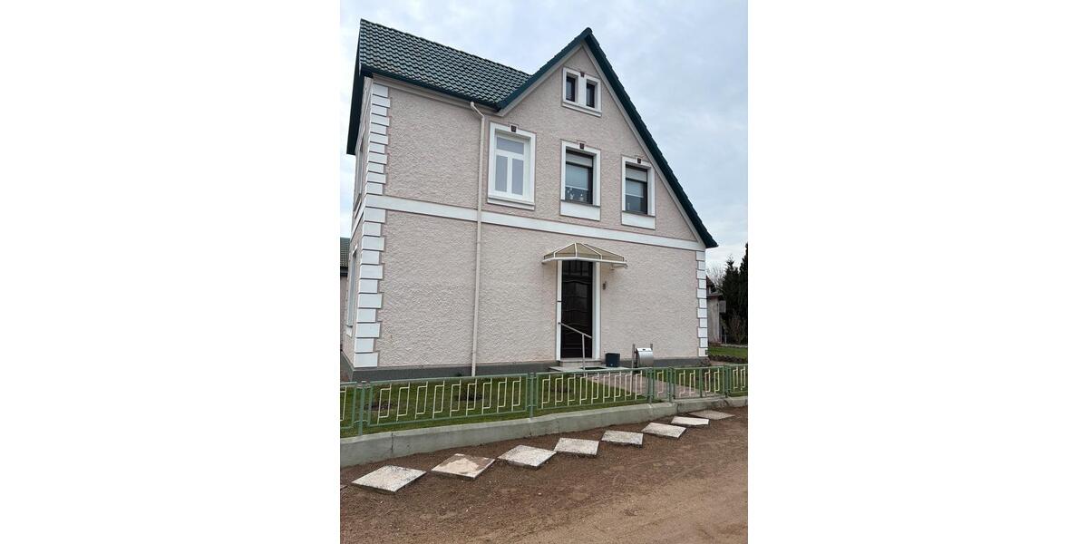 Mehrfamilienhaus, Wohnhaus Neukalen - 6 Zimmer, 160 m&sup2;, 200.000&euro; | Angebot:26633841