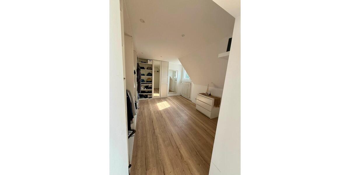 Einfamilienhaus Singen (Hohentwiel) - 7 Zimmer, 290 m&sup2;, 895.000&euro; | Angebot:26991249