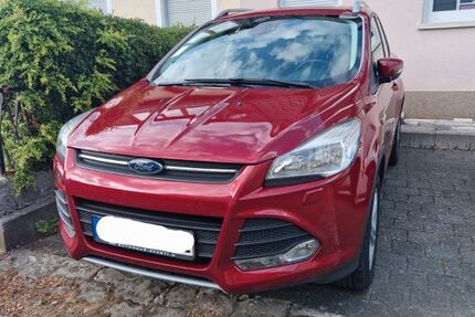 Ford Kuga 137.000 km 8.400 &euro; Strullendorf 96129