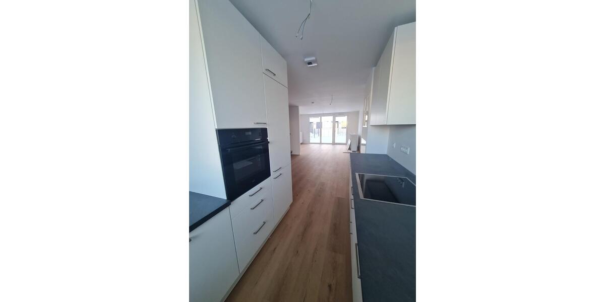 Stilvolles Reihenmittelhaus mit exklusiver Ausstattung, Erstbezug 5 zimmer