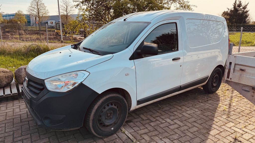Dacia Dokker 143.700 km 5.000 &euro; Pegau 04523