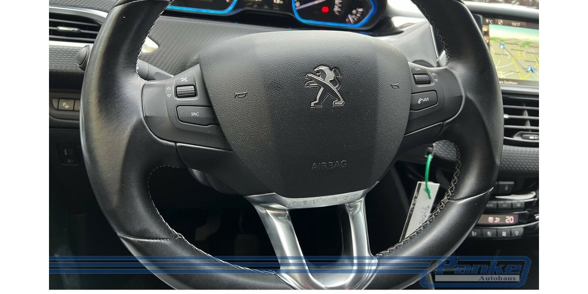 Peugeot 2008 Allure*Navi*PDC*SHZ*Ambiete*1-Hand*Tel. 98.291 km 7.480 &euro; Berlin 13187