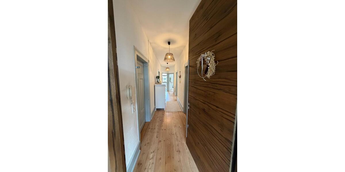 Etagenwohnung Schopfheim - 3.5 Zimmer, 101 m&sup2;, 370.000&euro; | Angebot:25646004