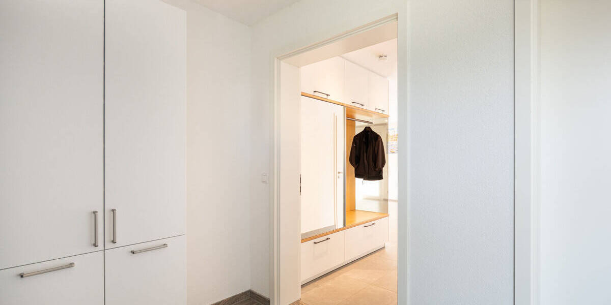 Etagenwohnung Allensbach - 3 Zimmer, 93 m&sup2;, 529.000&euro; | Angebot:26410210