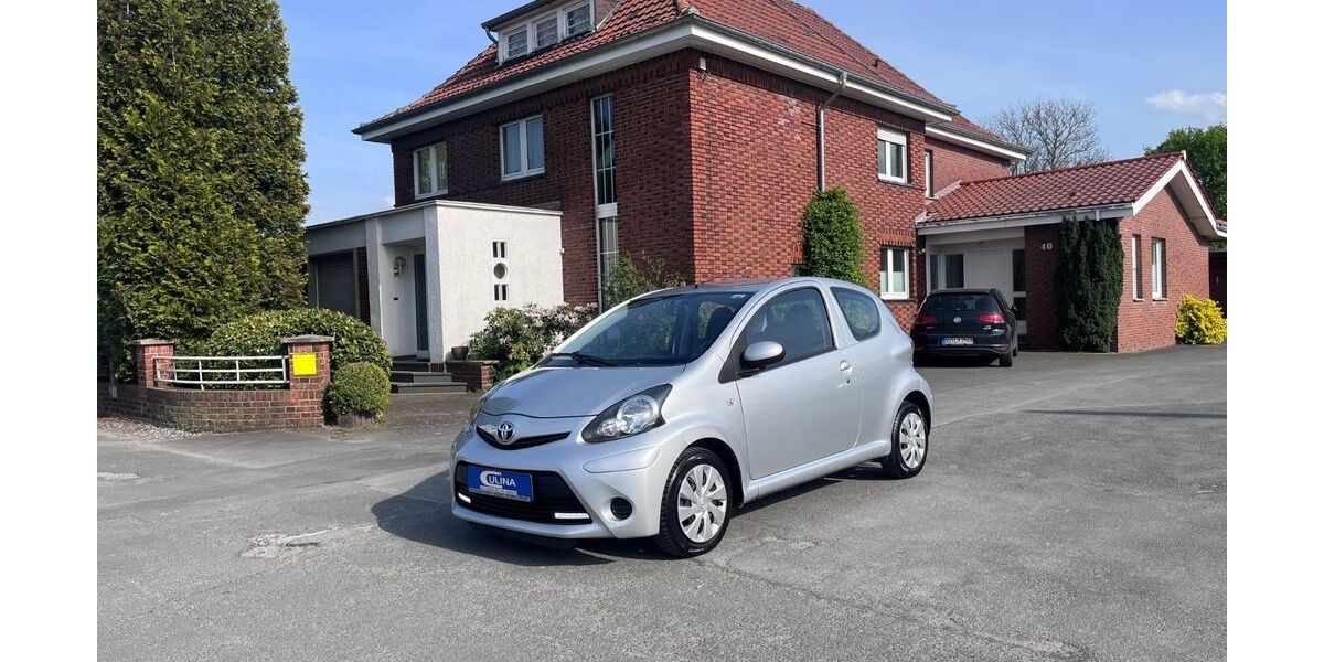Toyota Aygo (X) 162.000 km 3.450 &euro; Erwitte 59597