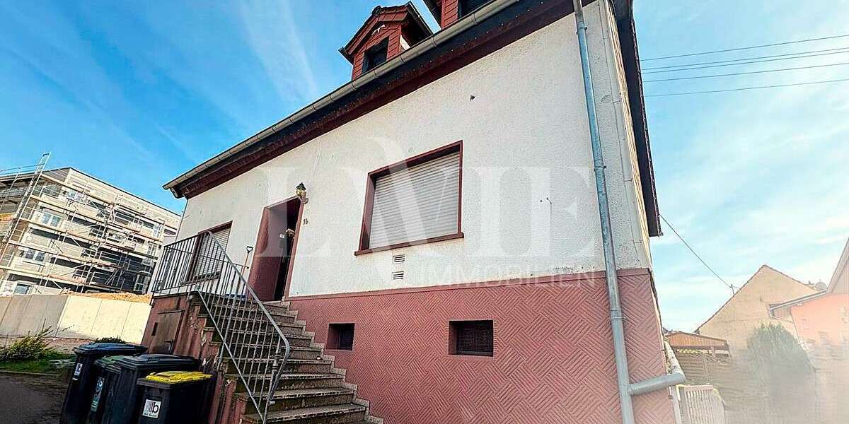 Haus zum Kaufen in Freisen 145.000 € 150 m² 5 zimmer