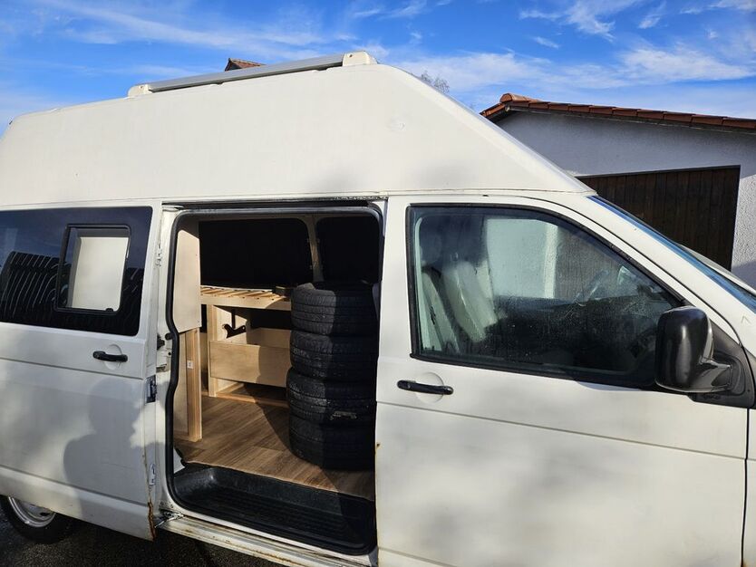 VW T5 Transporter 218.045 km 5.500 € Langquaid 84085