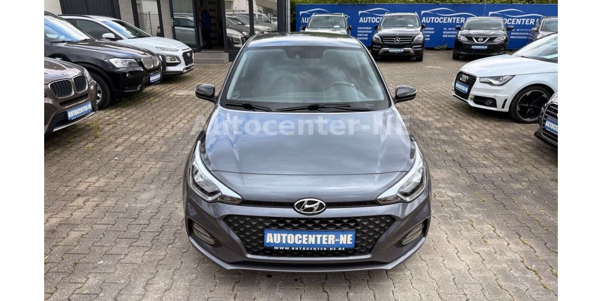 Hyundai i20 94.000 km 9.300 &euro; Kirchheim Unter Teck 73230