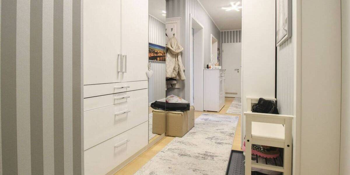 Etagenwohnung Magdeburg Ottersleben - 3 Zimmer, 88 m&sup2;, 215.000&euro; | Angebot:26451580