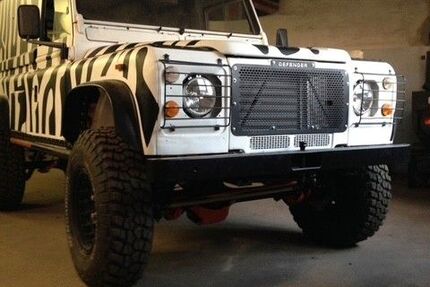Land Rover Defender 126.931 km 33.000 &euro; Iffezheim 76473