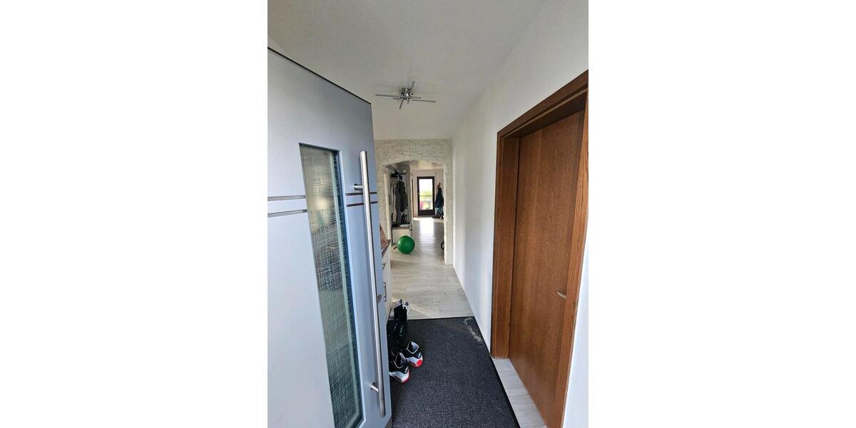 Einfamilienhaus Kaisersesch - 6 Zimmer, 345 m&sup2;, 1.650&euro; | Angebot:24712631