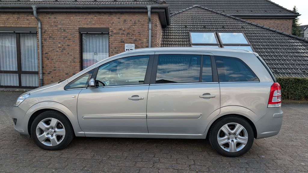Opel Zafira 159.000 km 4.000 &euro; Bornheim 53332