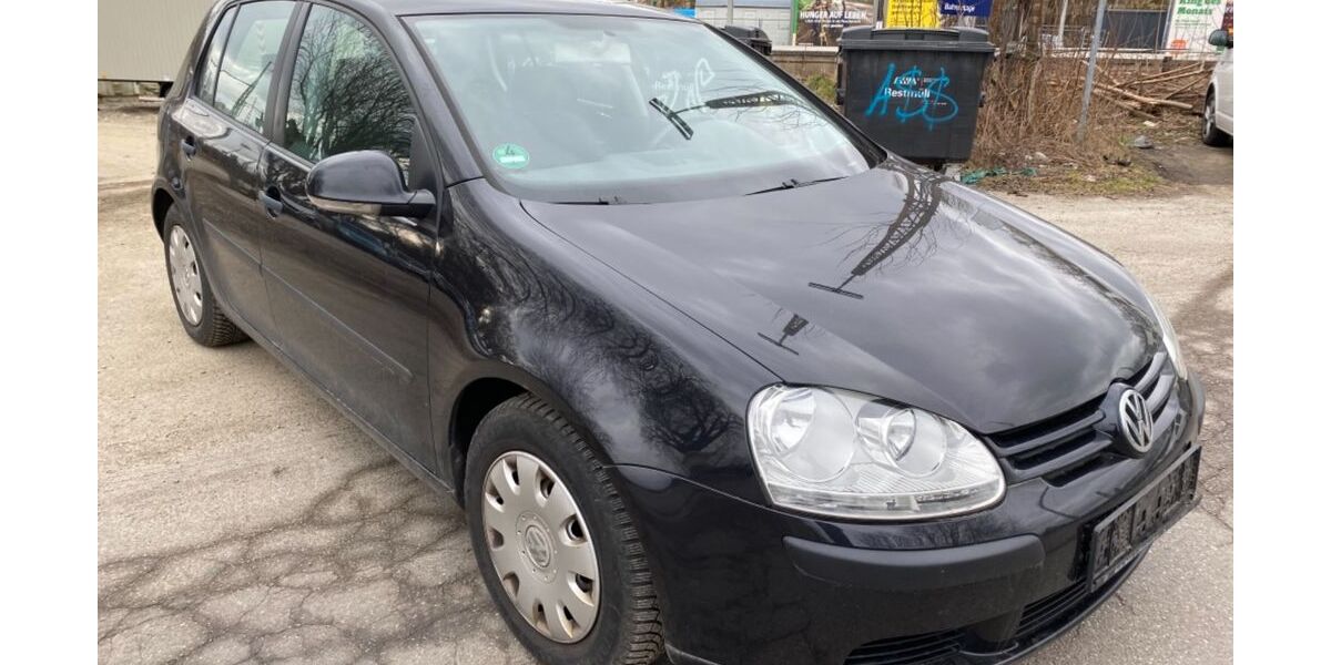 VW Golf 199.099 km 1.999 € München 81929