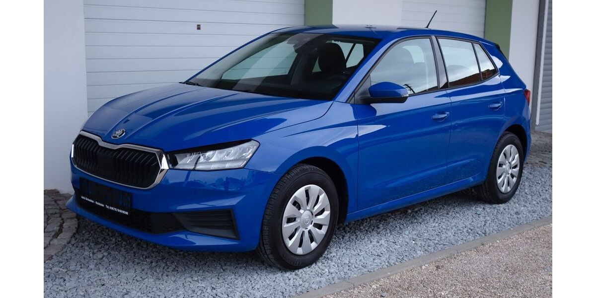 Skoda Fabia 10.449 km 13.370 &euro; Holzheim OT Ellerbach 89438