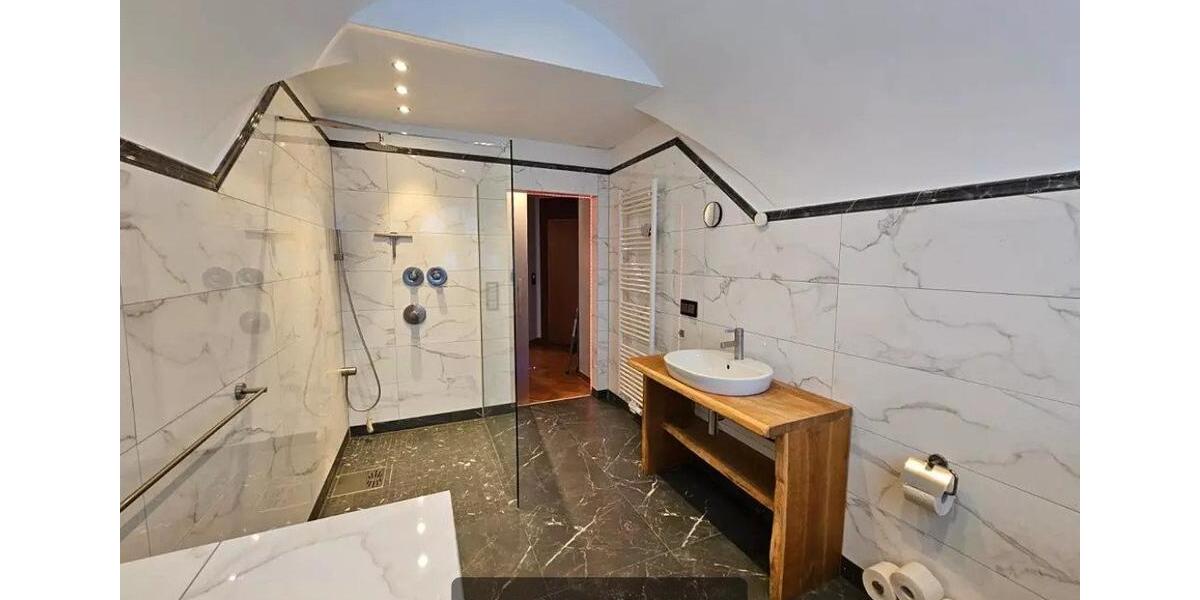 Dachgeschoßwohnung Wietze - 2 Zimmer, 78 m&sup2;, 775&euro; | Angebot:26154427